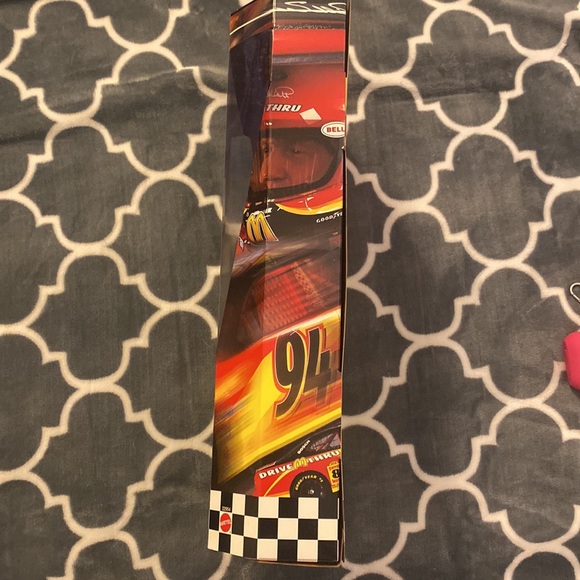 NRFB Nascar Barbie Official #94 - Bill Elliott box - McDonalds Sponsor clothing - Picture 7 of 9